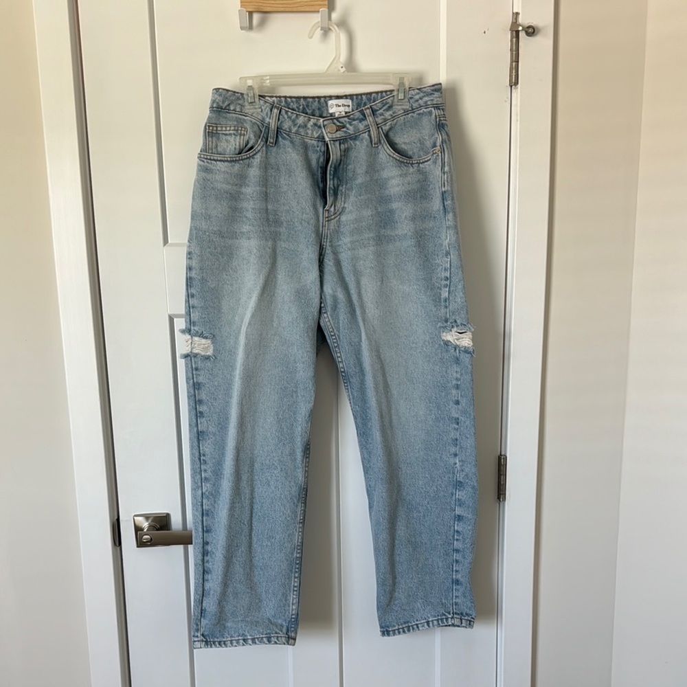 Vintage Blue Relaxed Jeans with Distressed Details